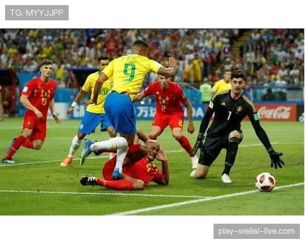 假摔为何有时不给牌？裁判判罚尺度全解析